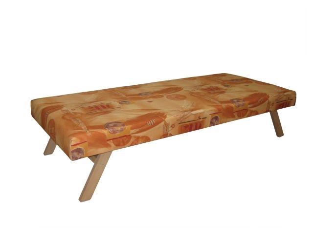 Einrichtung der Schlafzimmer - zusammenlegbarer Liegestuhl